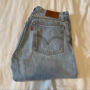 Levi’s wedgie jeans